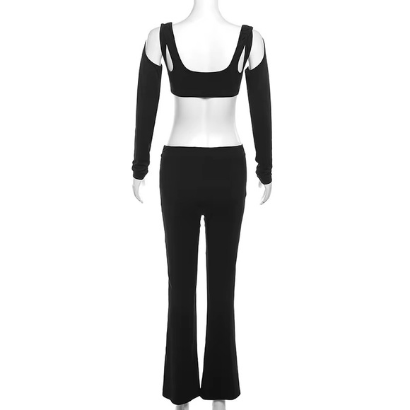 Black Obsession Two-Piece Set – Bold Buckle Design - Picture 8 of 15